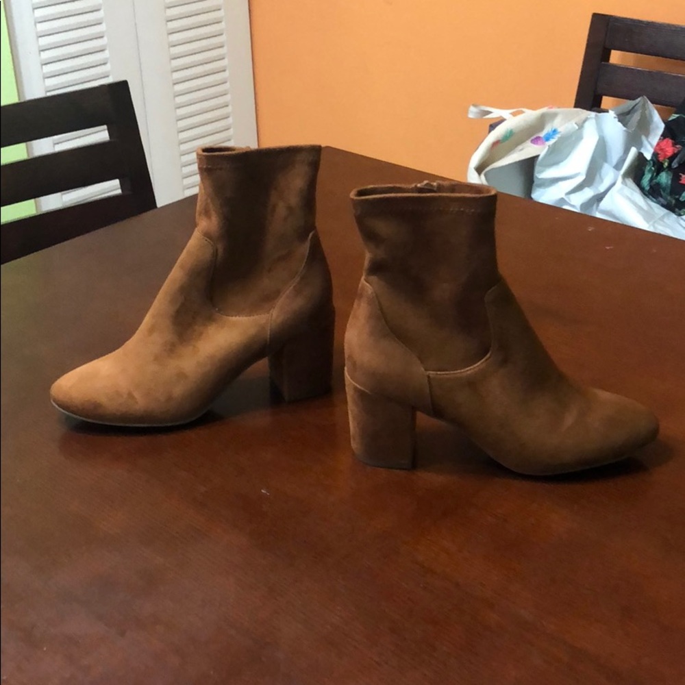 Booties - Picture 4 of 5